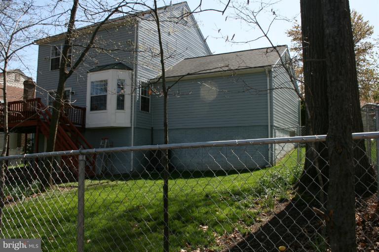 3116 Memory Lane Silver Spring, MD 20904 - Photo 10 of 27 Exterior (Rear)