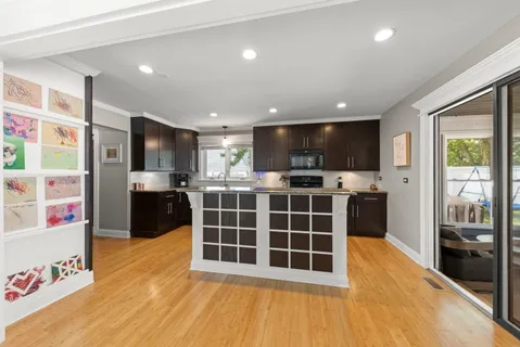 $435,000 | 30W676 Woodewind Drive, Naperville, IL 60563