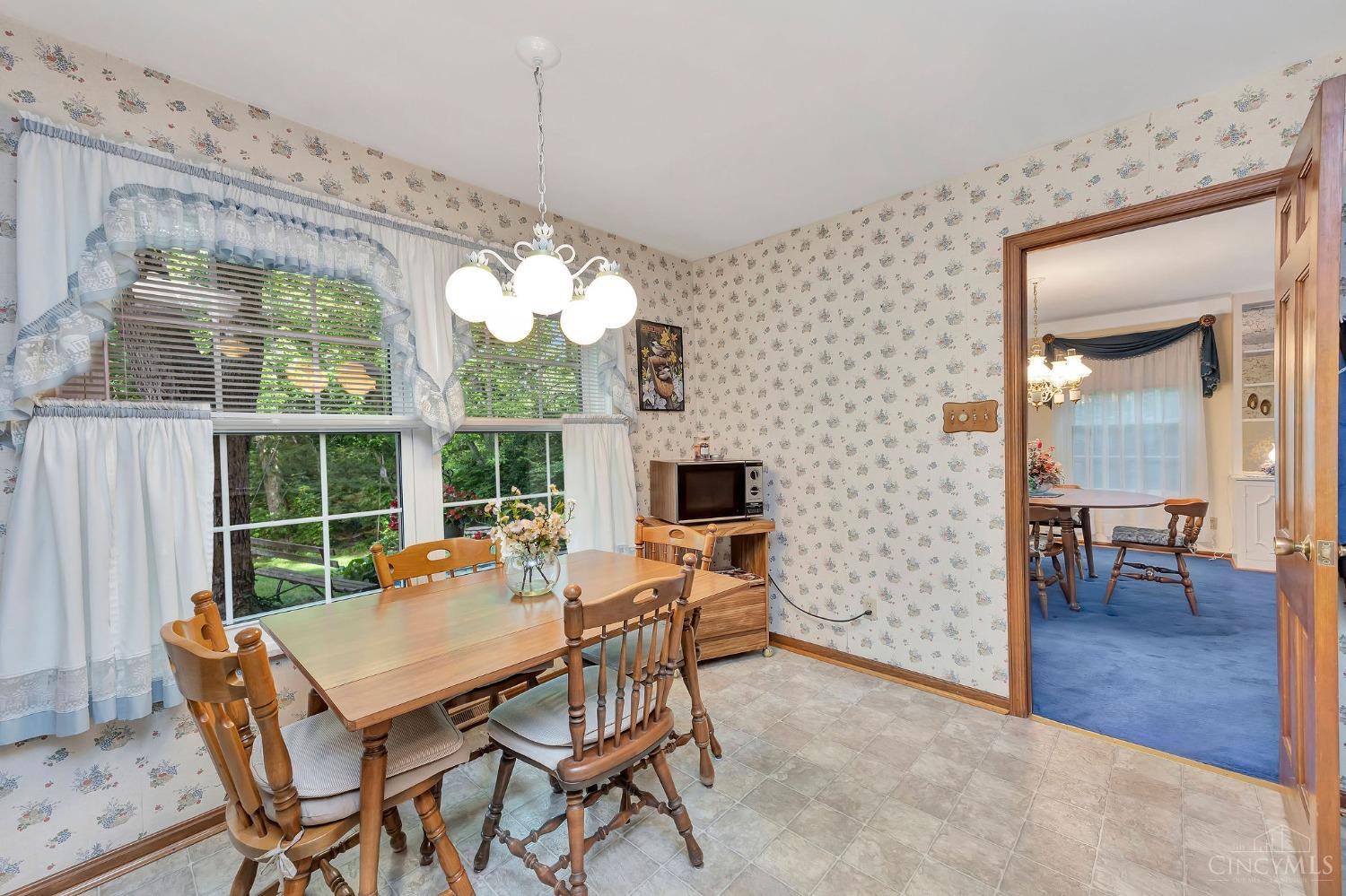 2807 Ebenezer Road Cincinnati, OH 45233 - Photo 22 of 60
