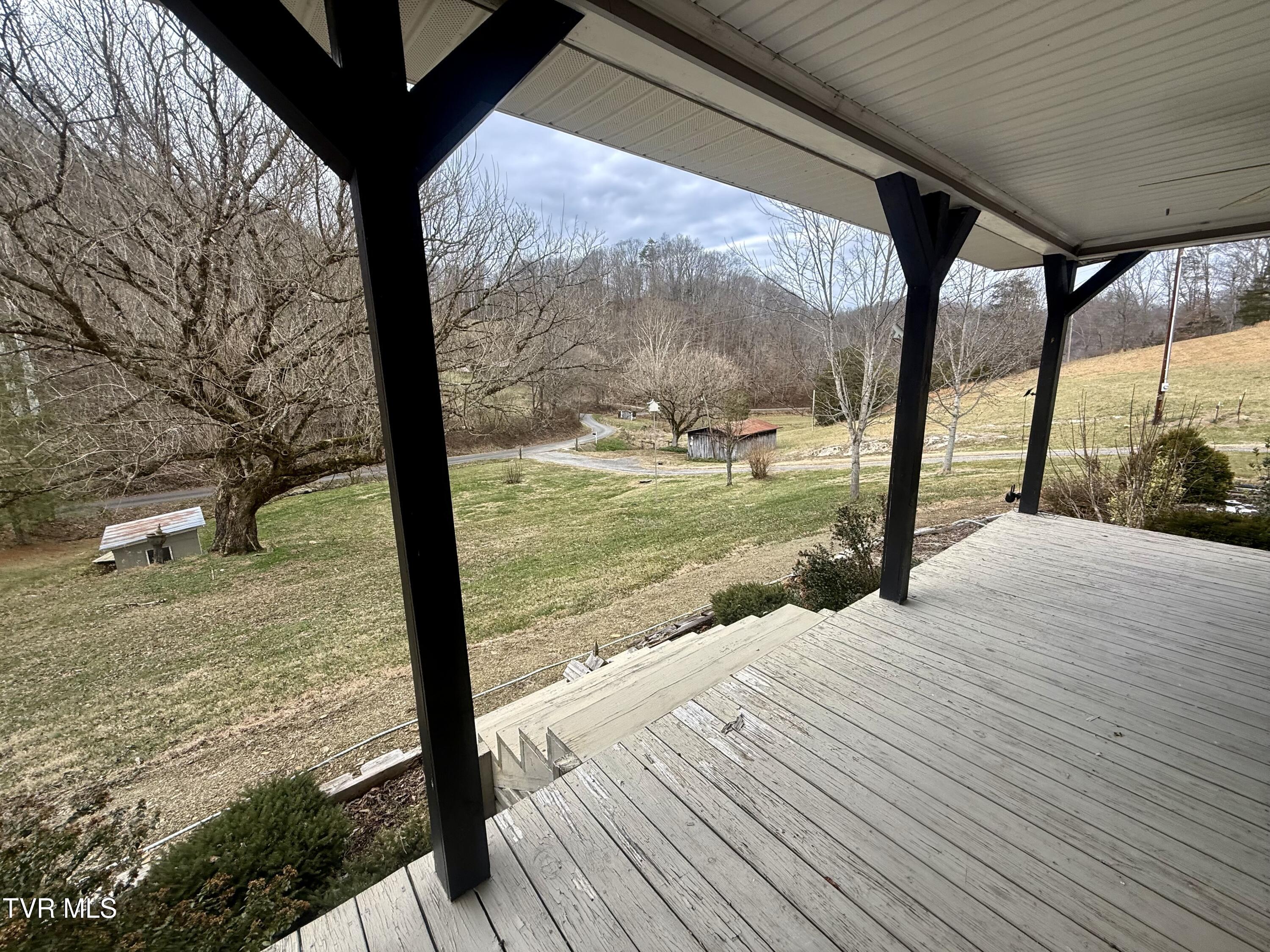 219 Ridge Road Eidson, TN 37731 - Photo 15 of 72 _Pic7 (1)