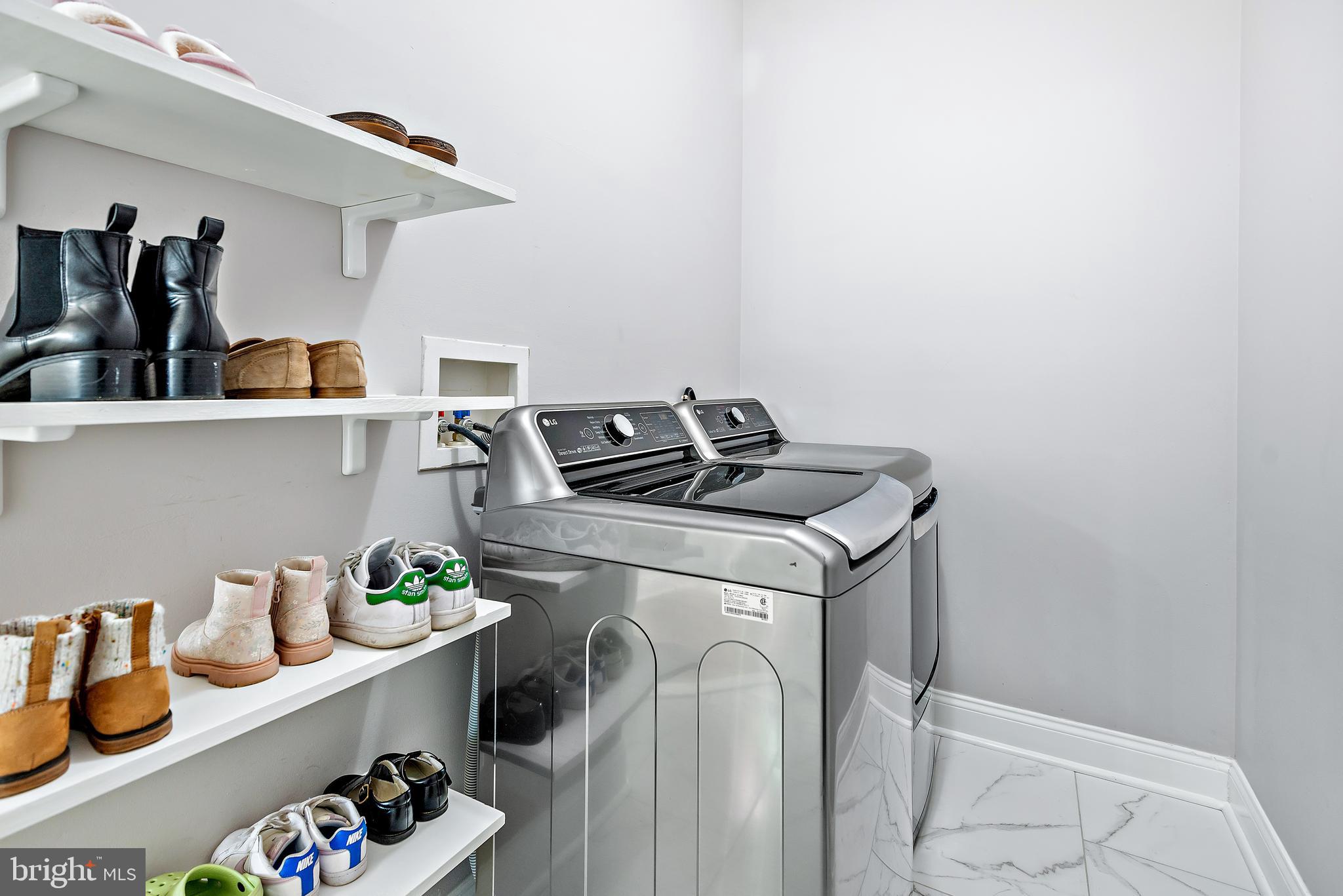3212 St Marys View Road Accokeek, MD 20607 - Photo 19 of 50 laundry room next to garage