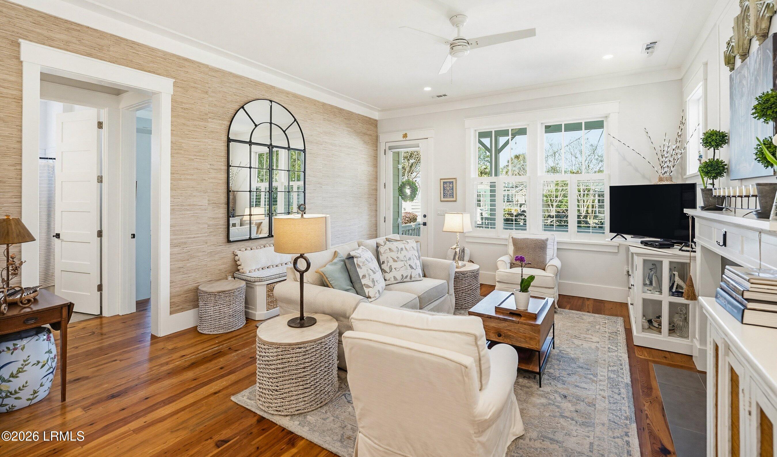 2308 Simms Street Beaufort, SC 29902 - Photo 11 of 38 DSC07704-86-1.jpg-SMALL