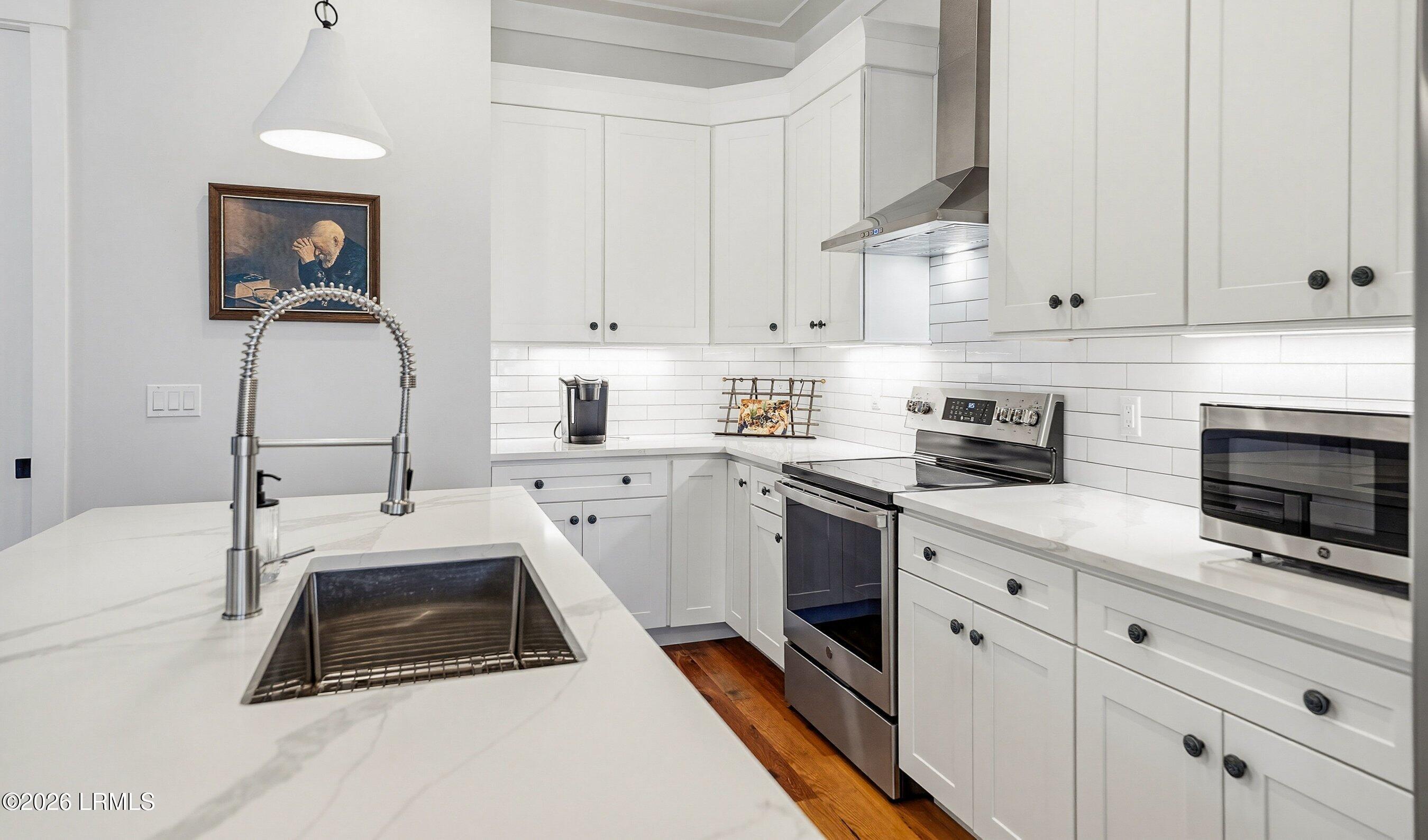 2308 Simms Street Beaufort, SC 29902 - Photo 14 of 38 DSC07719-101-1.jpg-SMALL