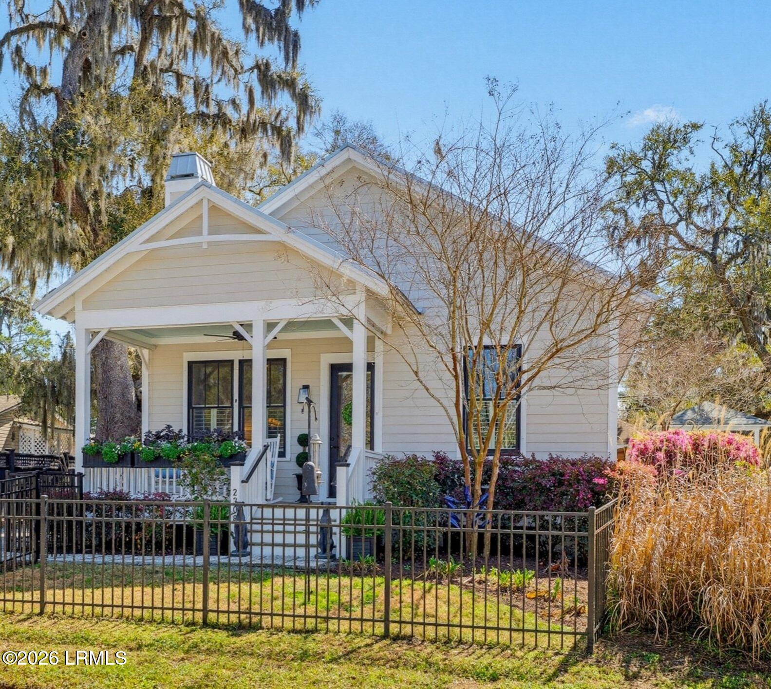 2308 Simms Street Beaufort, SC 29902 - Photo 2 of 38 2308 Simms cropped 3