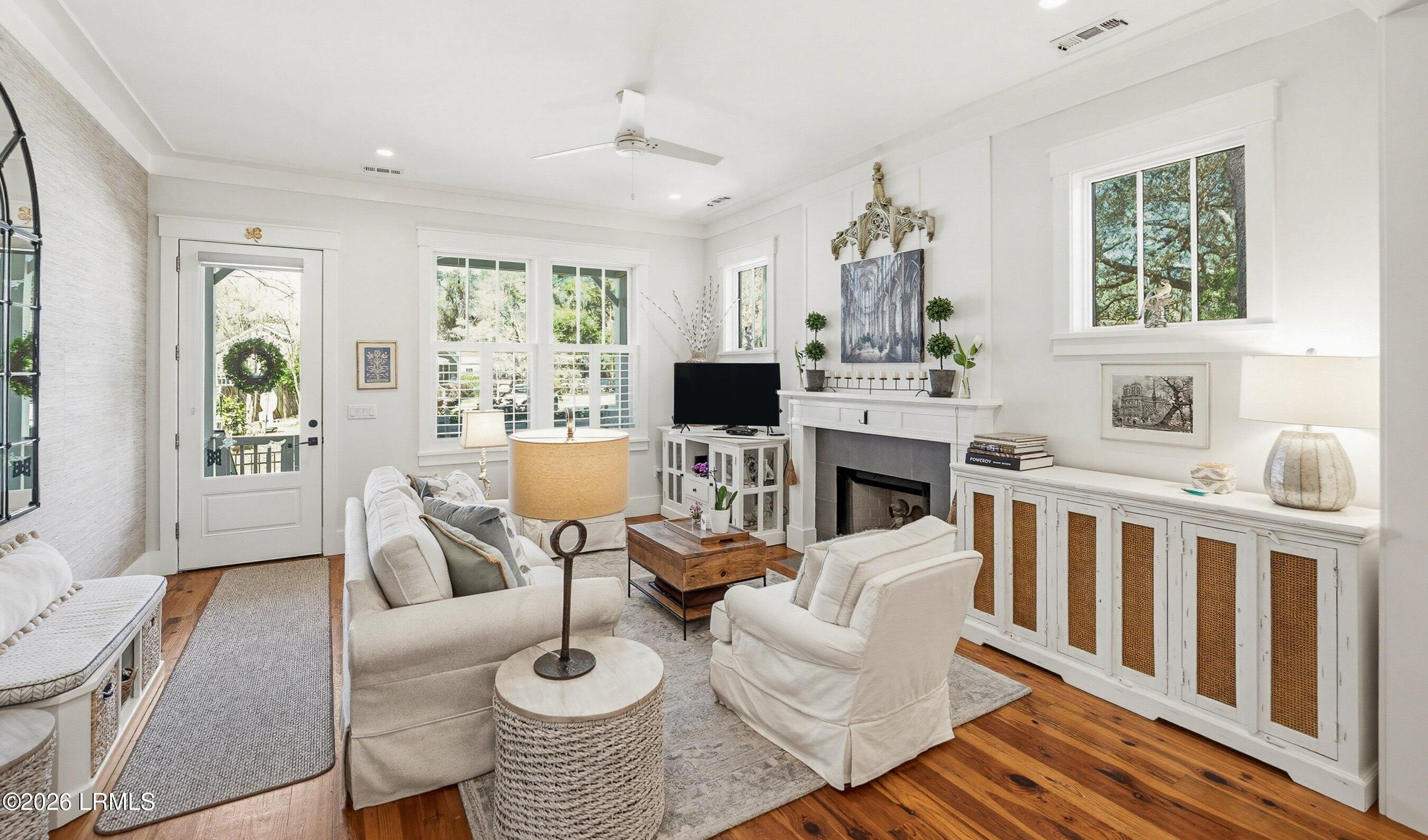 2308 Simms Street Beaufort, SC 29902 - Photo 9 of 38 DSC07694-76-1.jpg-SMALL