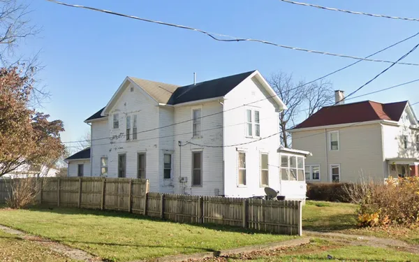 $23,000 | 83 Garfield Avenue, Galesburg, IL 61401