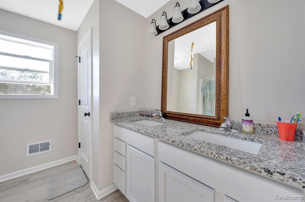 2472 Miller Road Memphis, MI 48041 - Photo 18 of 24