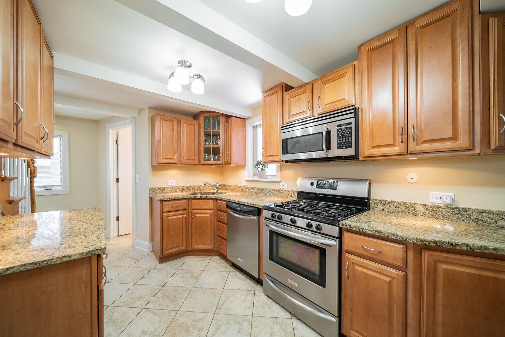 814 Elmdale Road Glenview, IL 60025 - Photo 8 of 31
