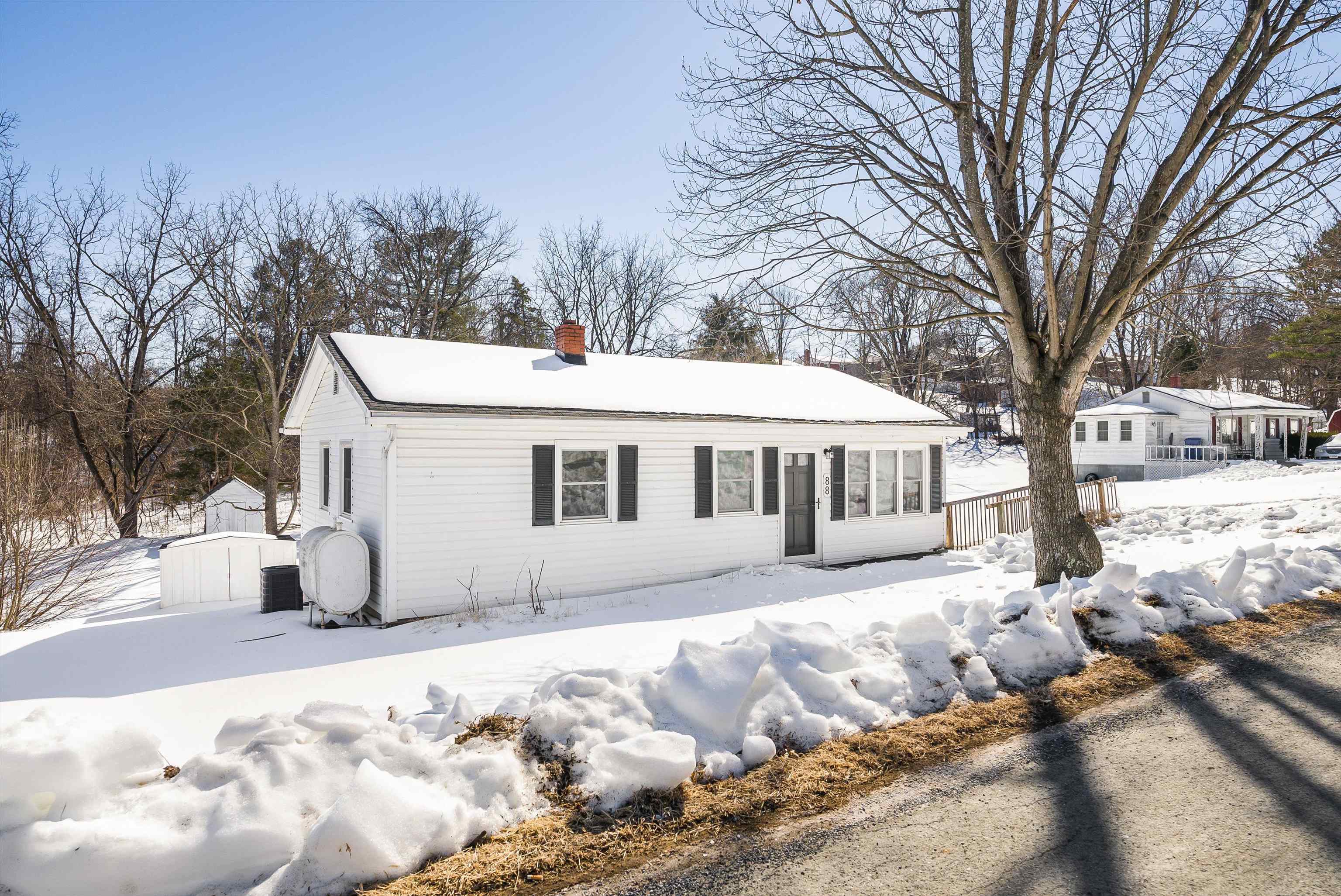 88 Beverley Street Verona, VA 24482 - Photo 4 of 36