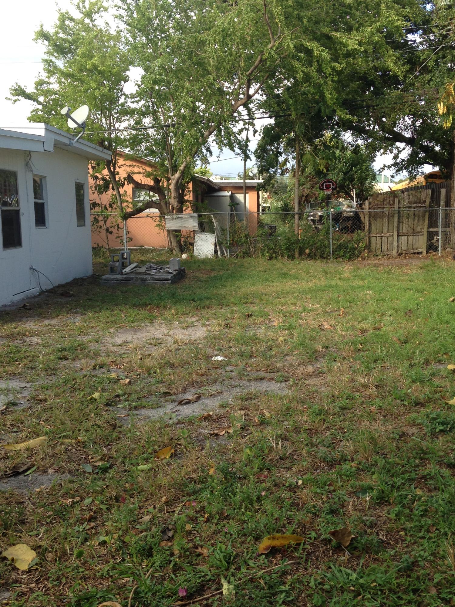 4371 Cocoanut Road West Palm Beach, FL 33406 - Photo 3 of 20 IMG_1857