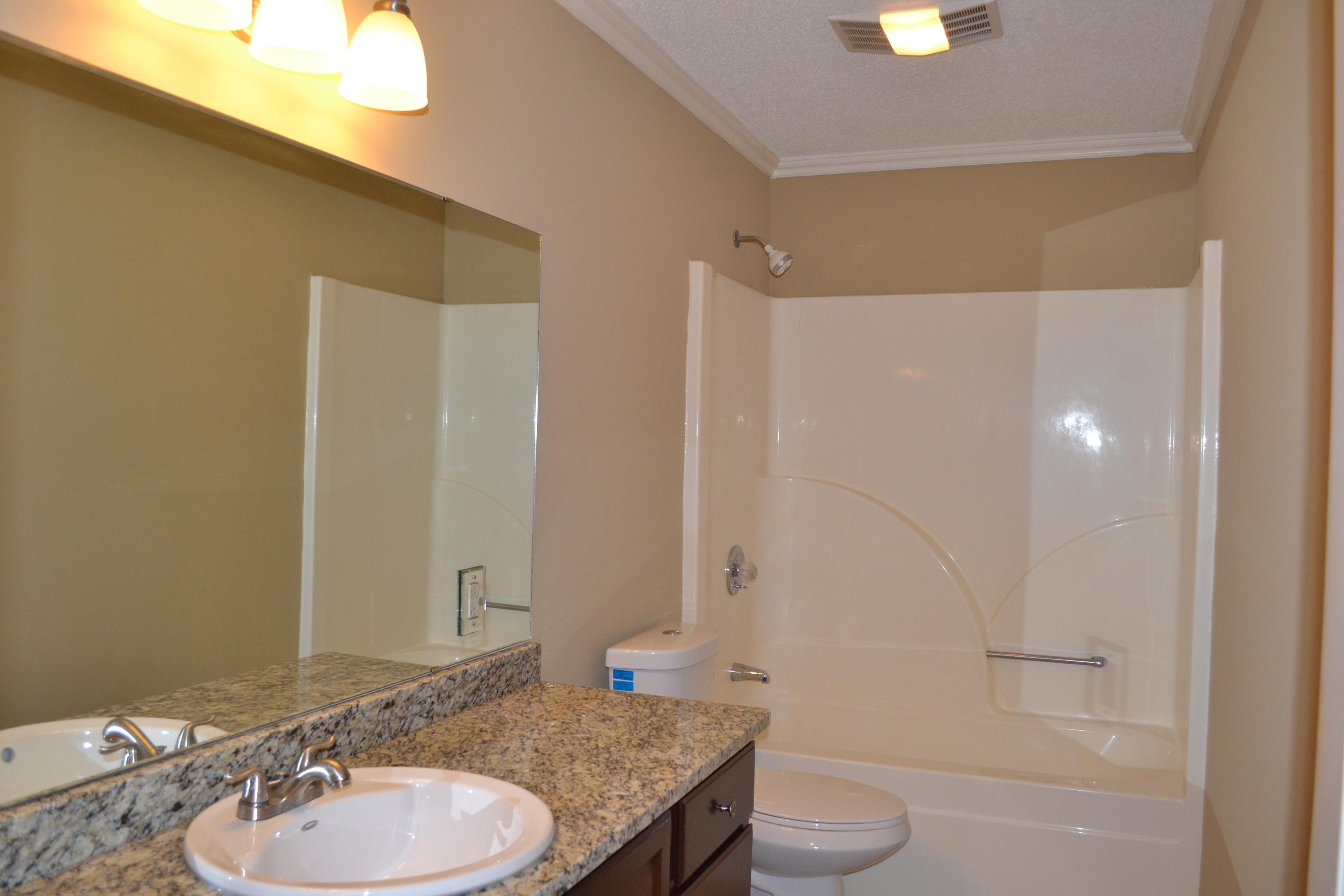 123 Capital Circle Oak Ridge, TN 37830 - Photo 15 of 18 Guest Bath