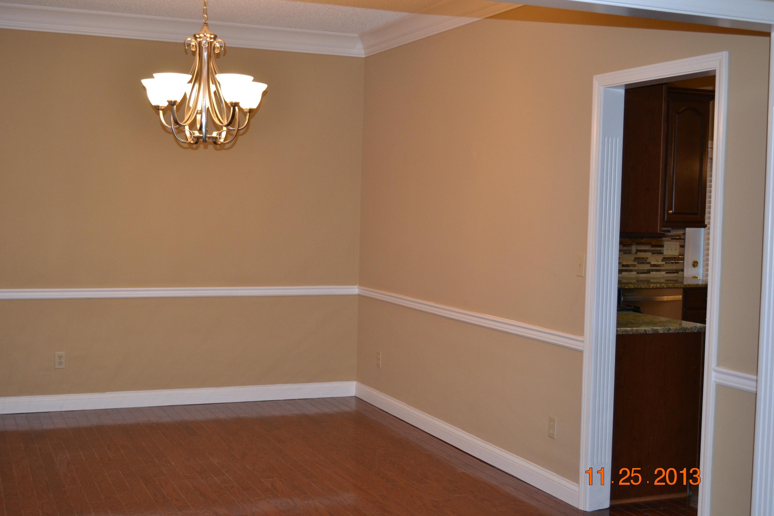 123 Capital Circle Oak Ridge, TN 37830 - Photo 3 of 18 Fresh Paint Throughout including DR
