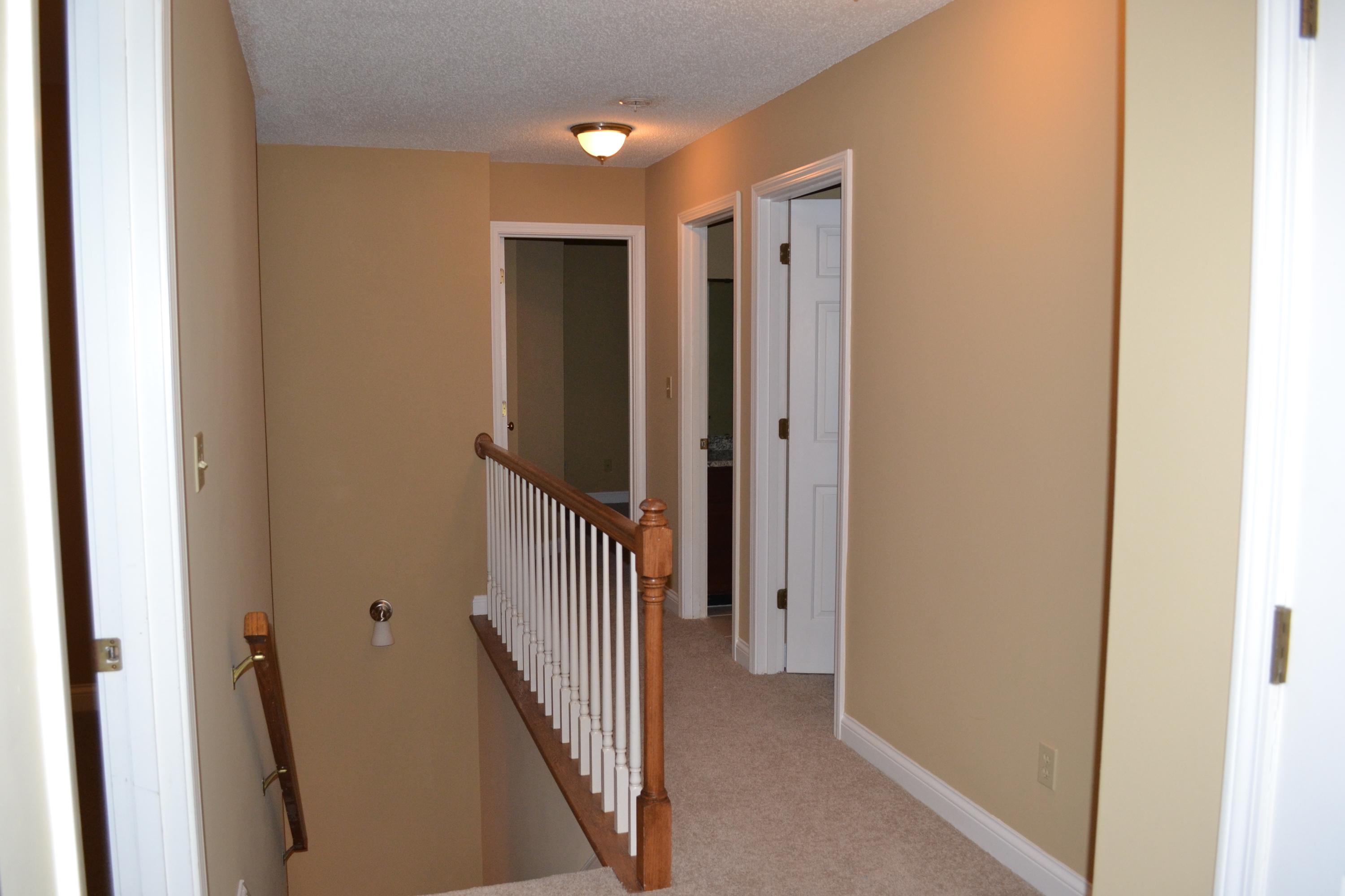123 Capital Circle Oak Ridge, TN 37830 - Photo 10 of 18 Come On Upstairs!