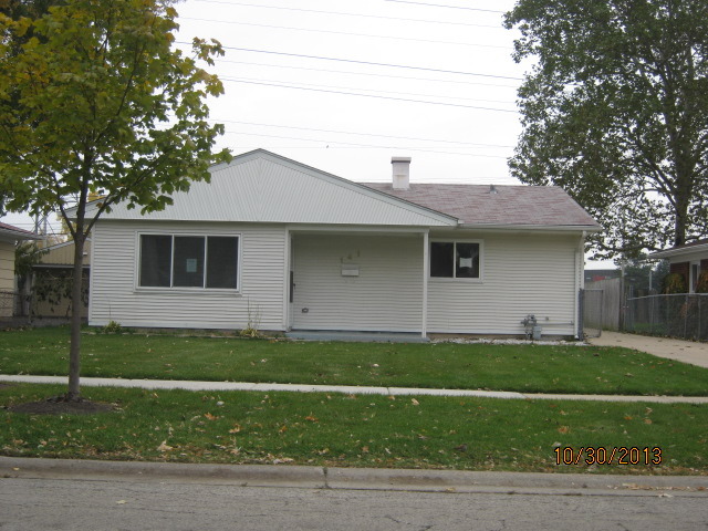 141 George Road Wheeling, IL 60090 - Photo 1 of 2