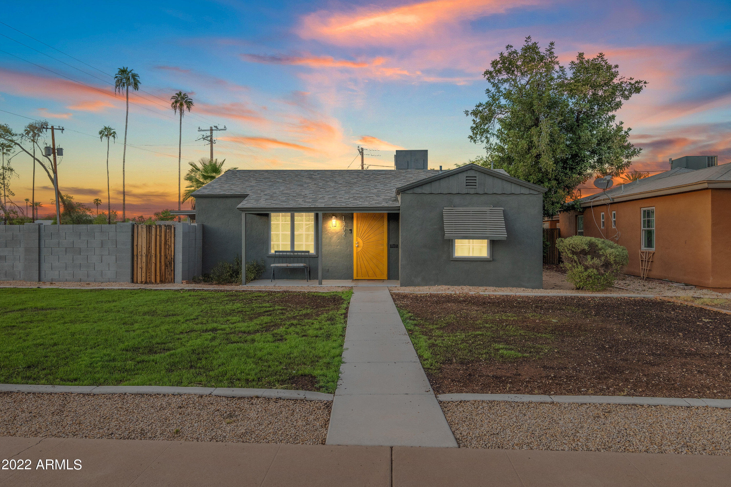 1302 East Granada Road Phoenix, AZ 85006 - Photo 3 of 43 DuskConversion-2