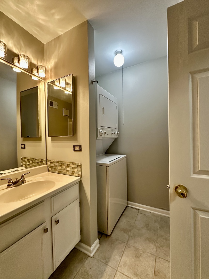 3255 Kirchoff Road, Unit 106 Rolling Meadows, IL 60008 - Photo 6 of 15