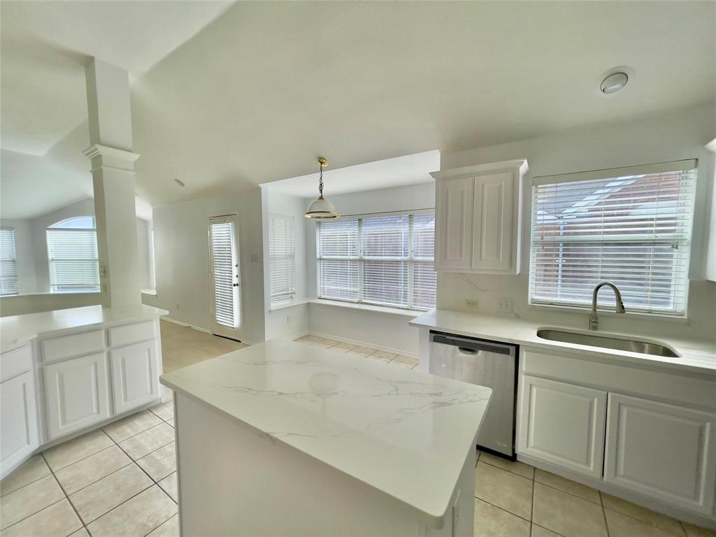 11002 Tree Shadow Lane Frisco, TX 75035 - Photo 15 of 35