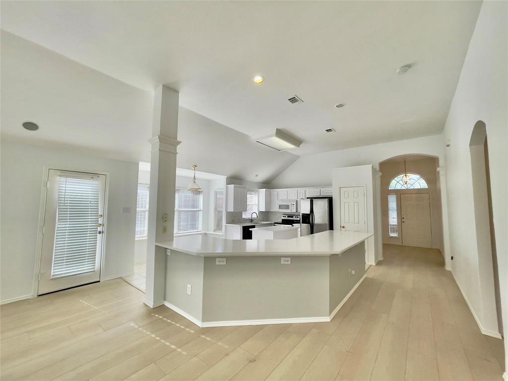 11002 Tree Shadow Lane Frisco, TX 75035 - Photo 10 of 35
