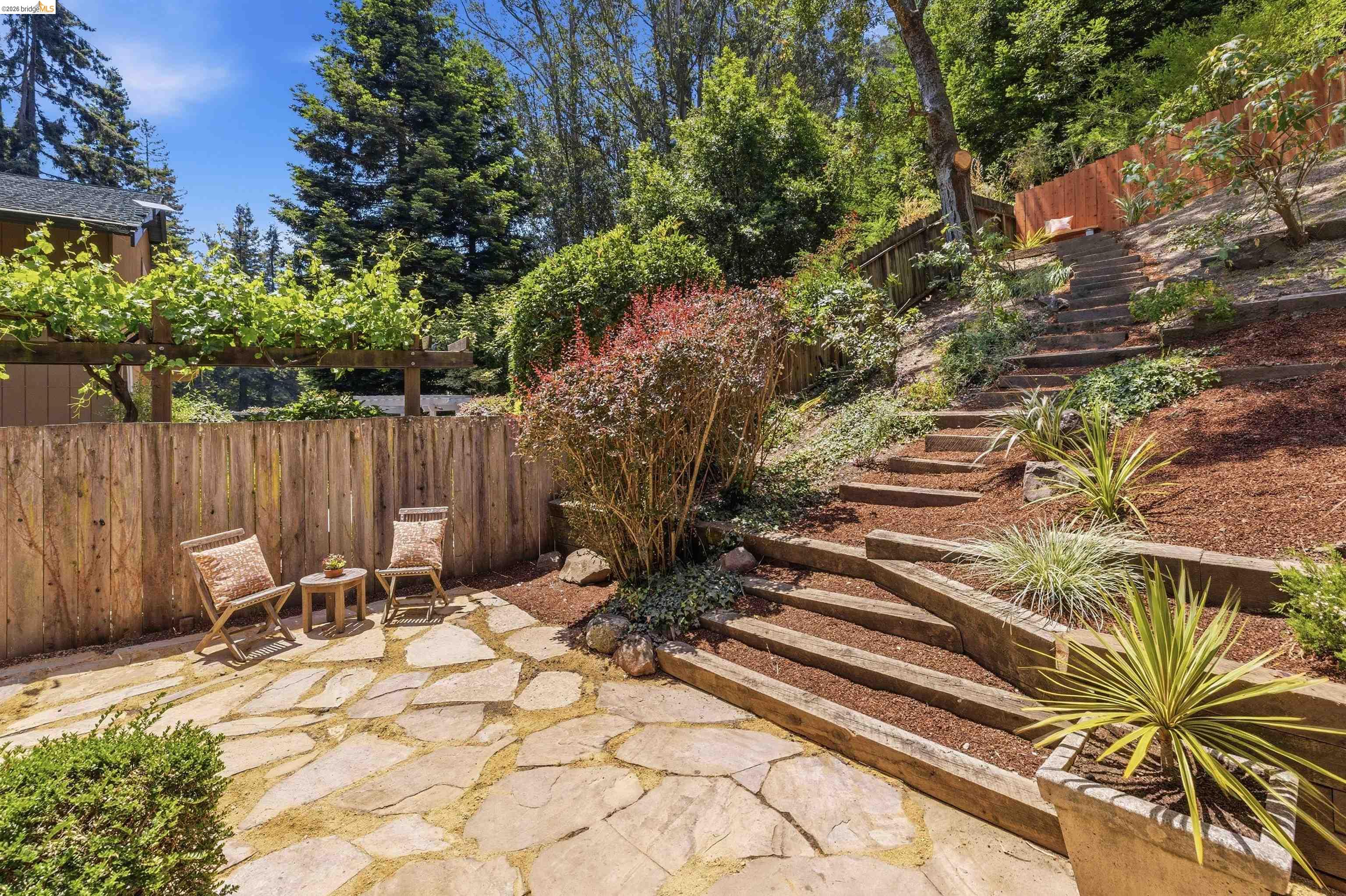 6763 Pinehaven Road Oakland, CA 94611 - Photo 34 of 48