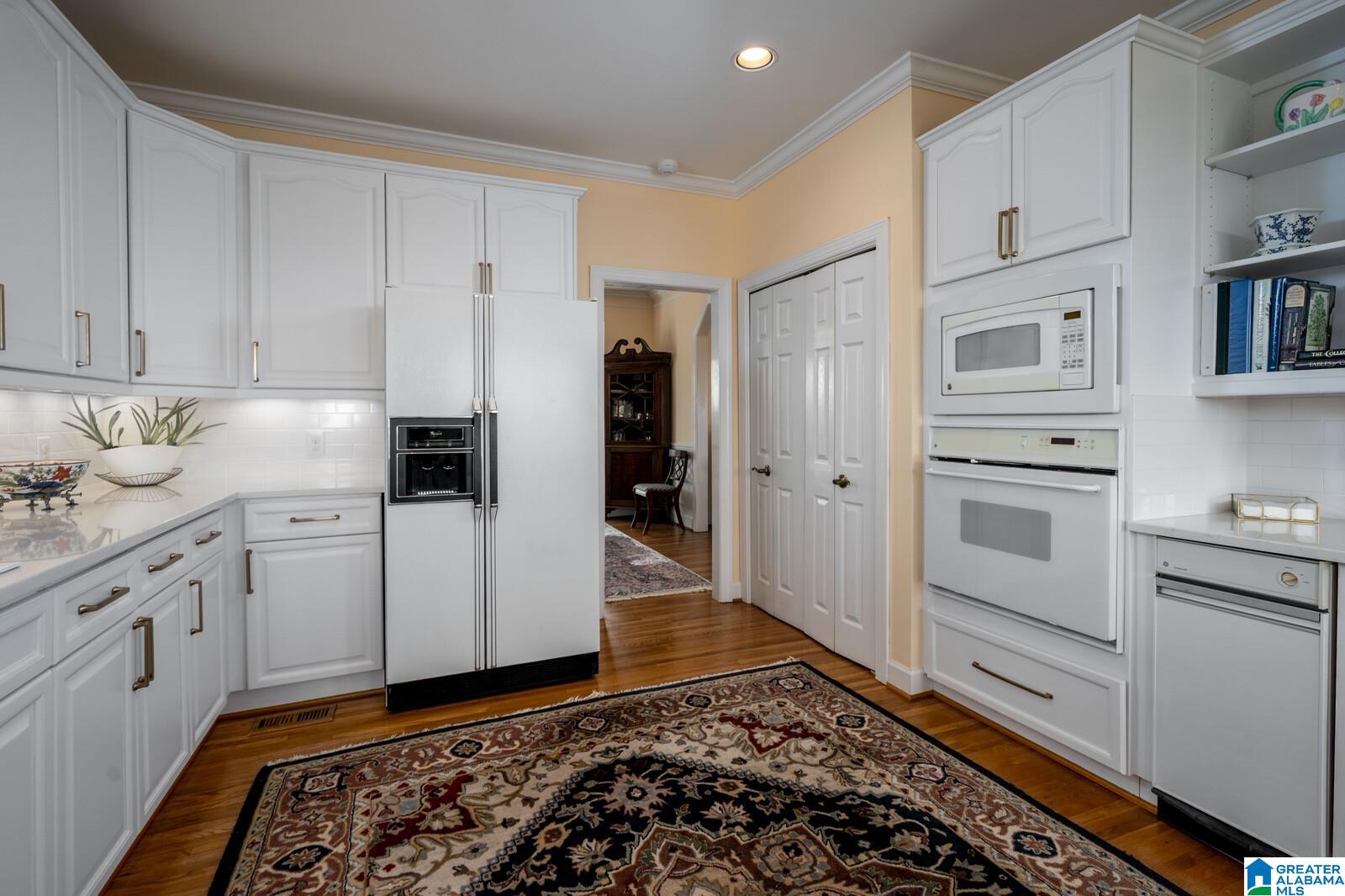 204 Shades Crest Road Birmingham, AL 35226 - Photo 15 of 60