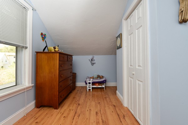 77 Squanto Road Weymouth, MA 02191 - Photo 20 of 24 Gallery Image 20