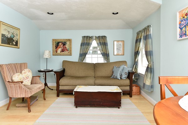 77 Squanto Road Weymouth, MA 02191 - Photo 8 of 24 Gallery Image 8