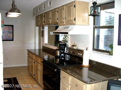 12778 Locren Road Jacksonville, FL 32246 - Photo 3 of 10 Kitchen