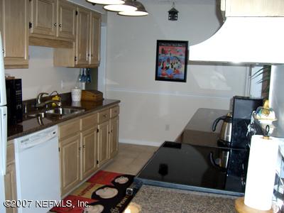 12778 Locren Road Jacksonville, FL 32246 - Photo 4 of 10 Kitchen 2
