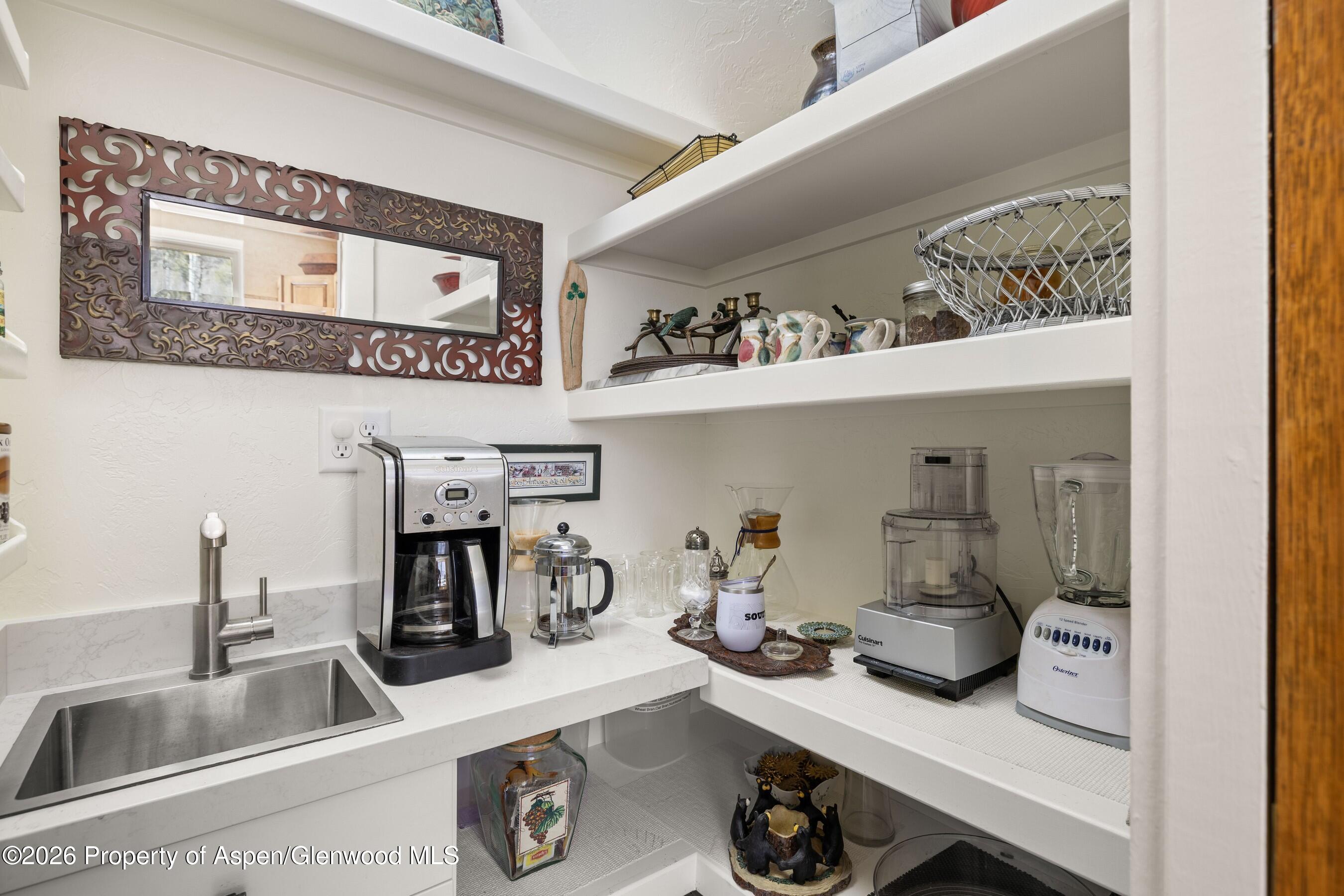 700 Dorais Way Redstone, CO 81623 - Photo 10 of 43 11-700DoraisWay_2603_3526