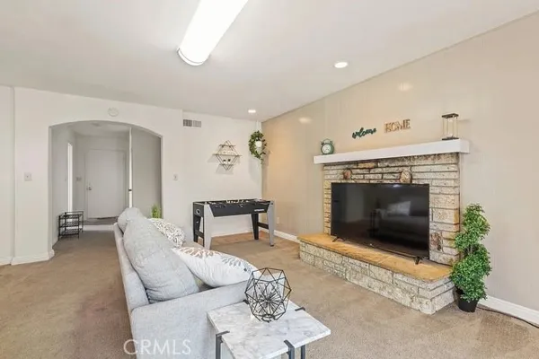 $5,500 | 408 East Jacaranda Avenue, Orange, CA 92867