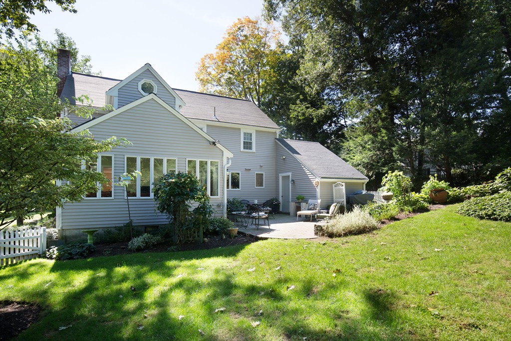20 Carver Road Wellesley, MA 02481 - Photo 8 of 8 Gallery Image 8