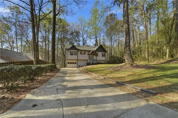 $281,000 | 4412 Lucy Lane Southwest, Snellville, GA 30039