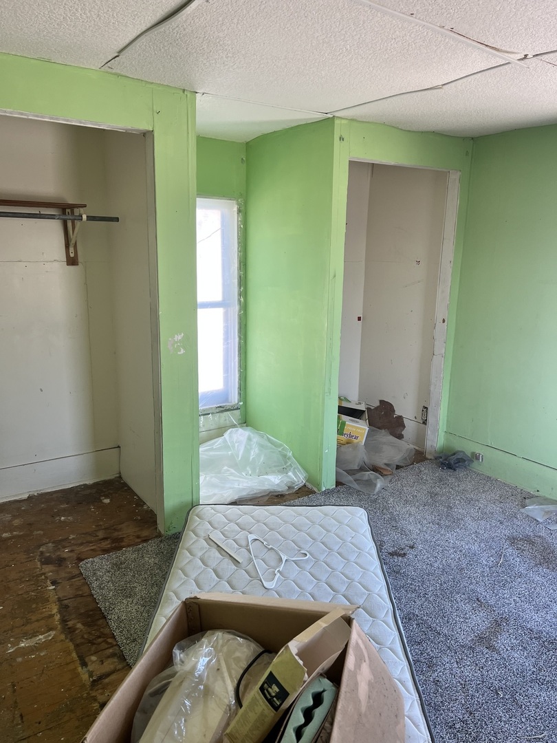 207 Grove Street Rankin, IL 60960 - Photo 9 of 9 a living room with furniture