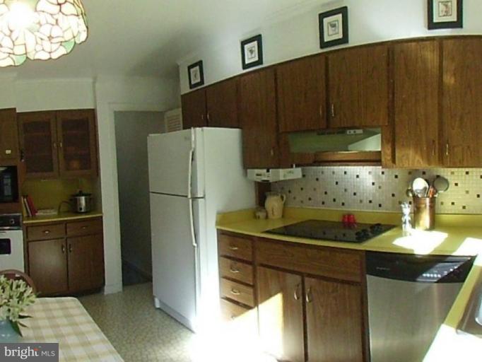 1309 Brixton Road Baltimore, MD 21239 - Photo 6 of 17 Kitchen #2