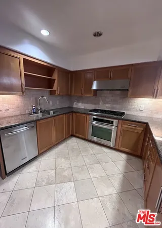 $850,000 | 8238 West Manchester Avenue, Unit 103, Playa del Rey, CA 90293