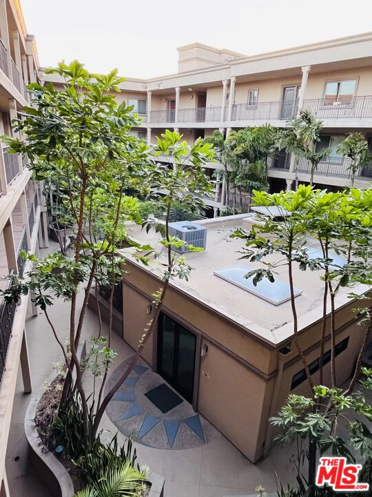 8238 West Manchester Avenue, Unit 103 Playa del Rey, CA 90293 - Photo 2 of 32