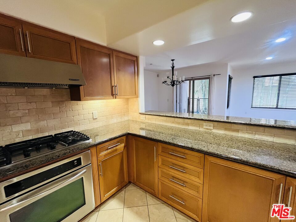 8238 West Manchester Avenue, Unit 103 Playa del Rey, CA 90293 - Photo 9 of 32