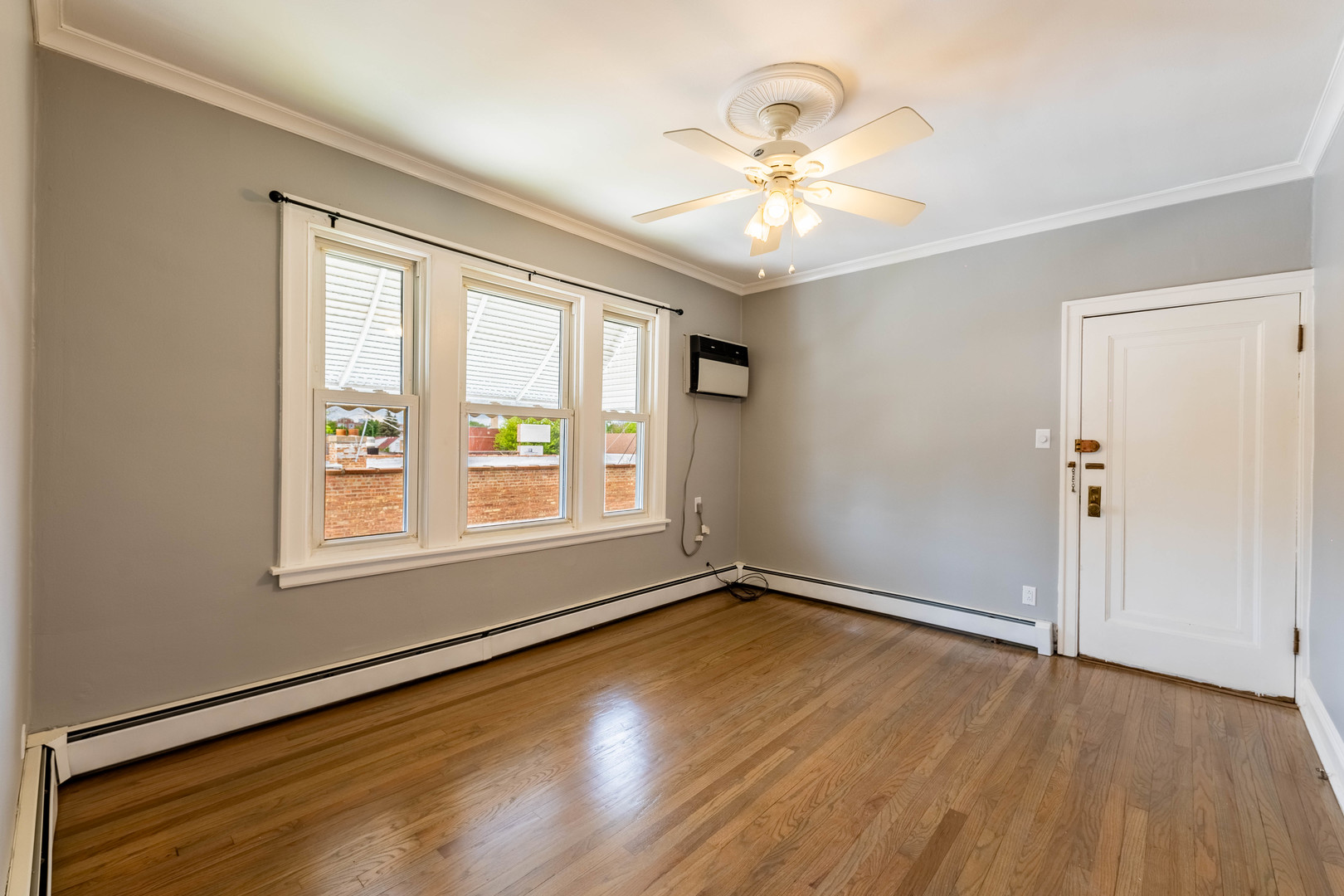 7041 West Addison Street, Unit 2R Chicago, IL 60634 - Photo 2 of 29