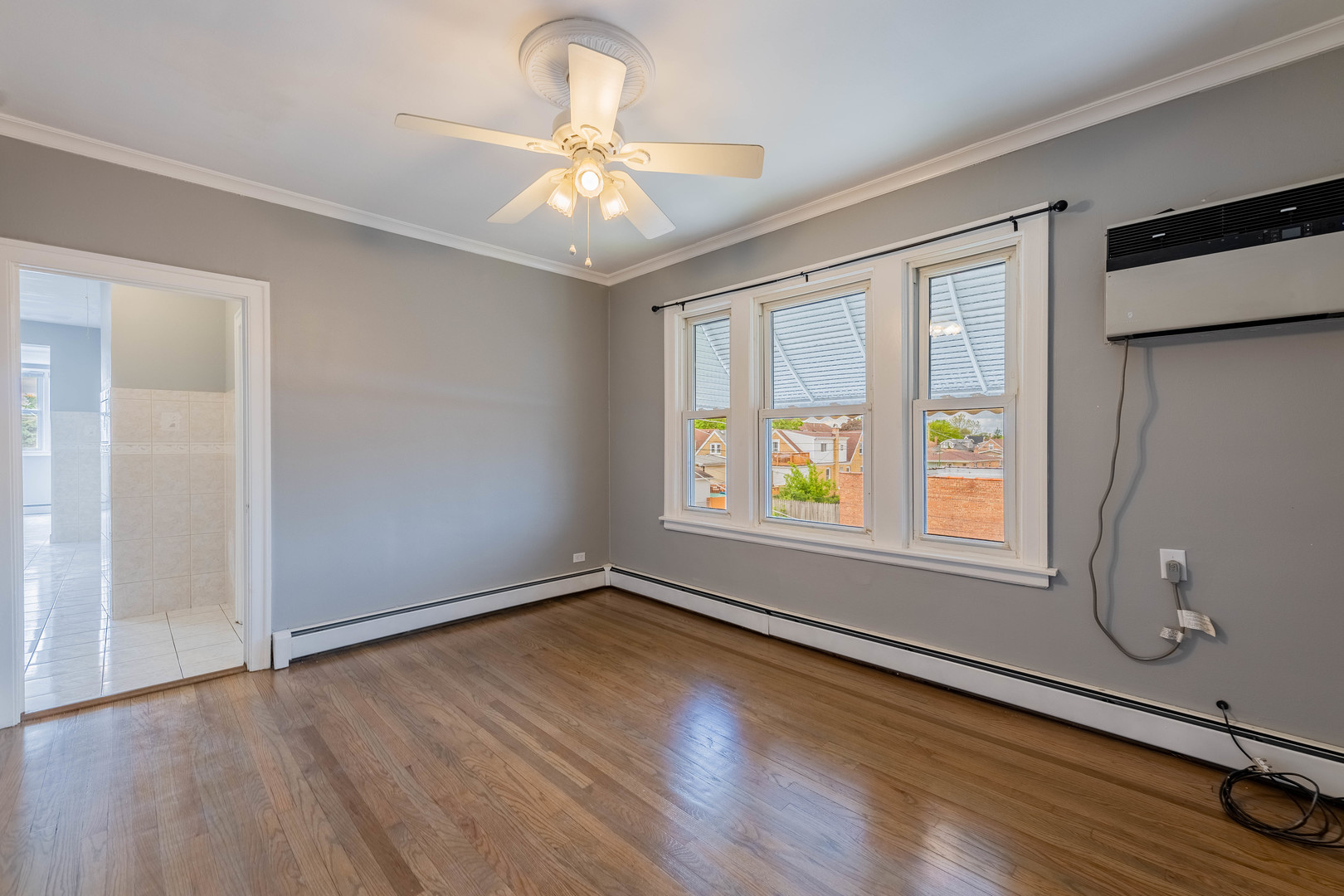 7041 West Addison Street, Unit 2R Chicago, IL 60634 - Photo 3 of 29