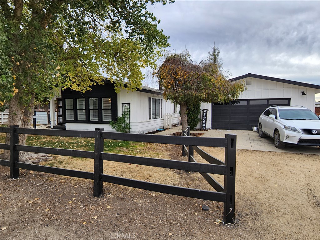 4975 Beacon Road Paso Robles, CA 93446 - Photo 1 of 1 Gallery Image 1
