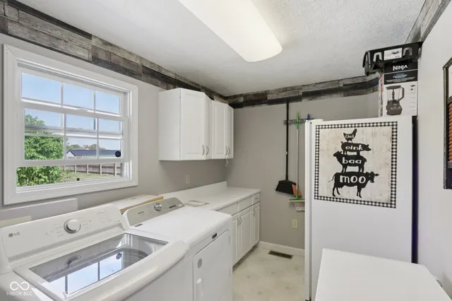 $335,000 | 610 East 1000 North, Fortville, IN 46040