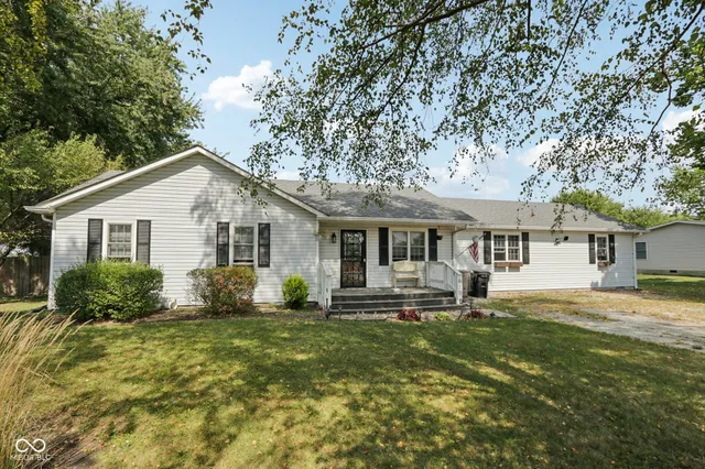 $335,000 | 610 East 1000 North, Fortville, IN 46040