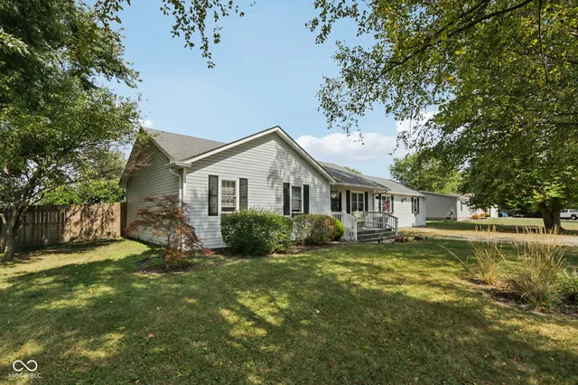 $335,000 | 610 East 1000 North, Fortville, IN 46040