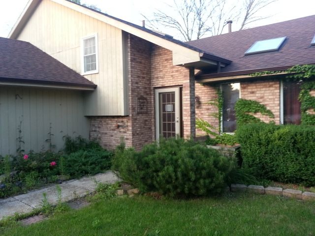 700 South Raven Road Shorewood, IL 60404 - Photo 2 of 25