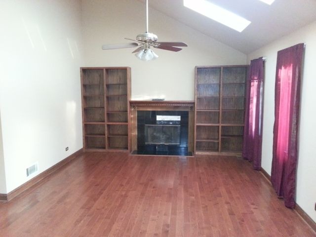 700 South Raven Road Shorewood, IL 60404 - Photo 4 of 25