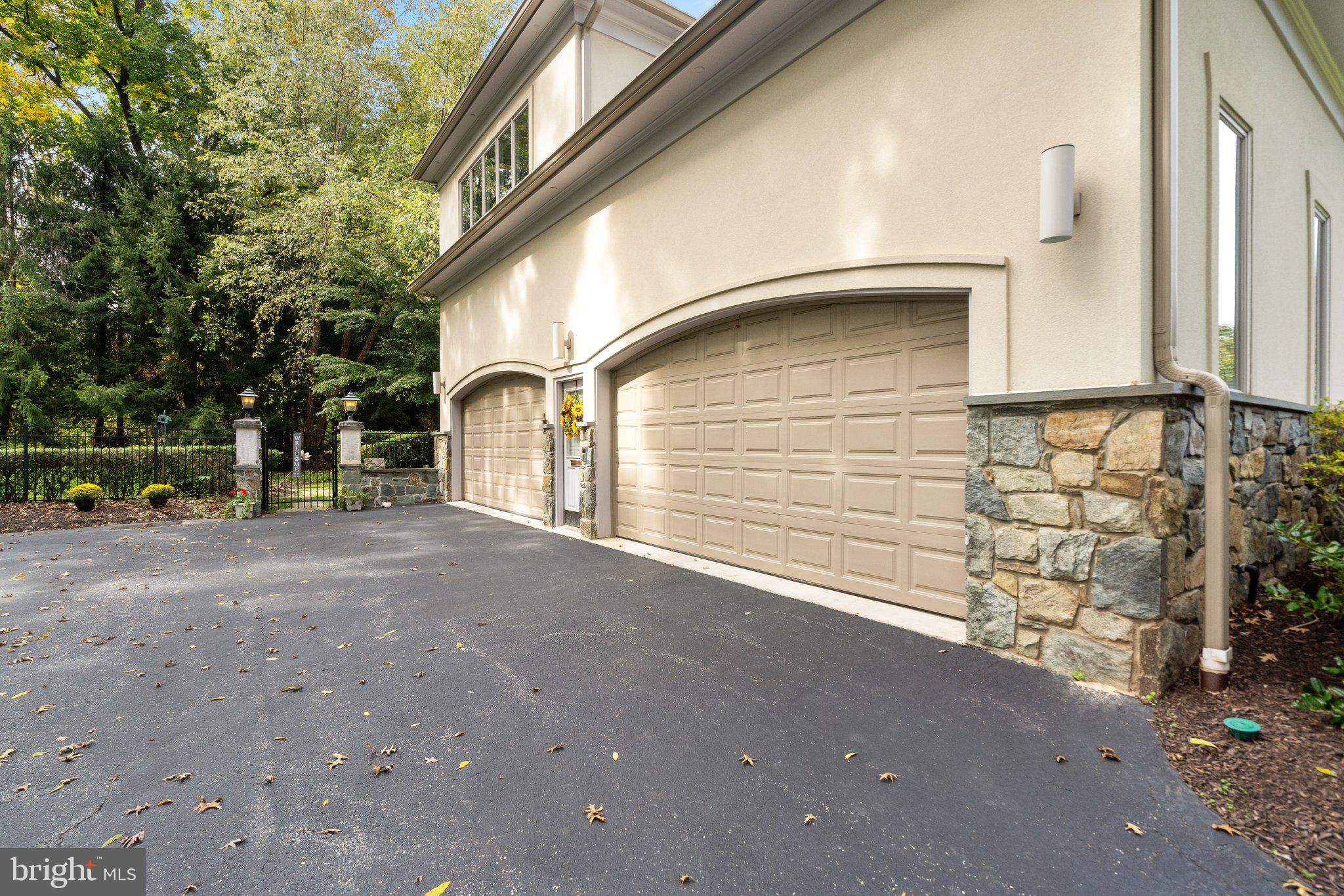 1306 Hennessy Terrace Silver Spring, MD 20906 - Photo 6 of 74 4 Car Garage