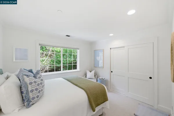 $3,595,000 | 3 Honey Hill Court, Orinda, CA 94563