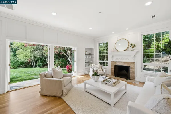 $3,595,000 | 3 Honey Hill Court, Orinda, CA 94563