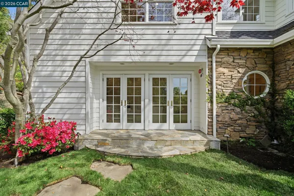 $3,595,000 | 3 Honey Hill Court, Orinda, CA 94563