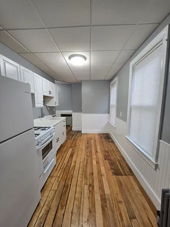 $1,600 | 5 Central Square, Unit 5 1/2, Chelmsford, MA 01824